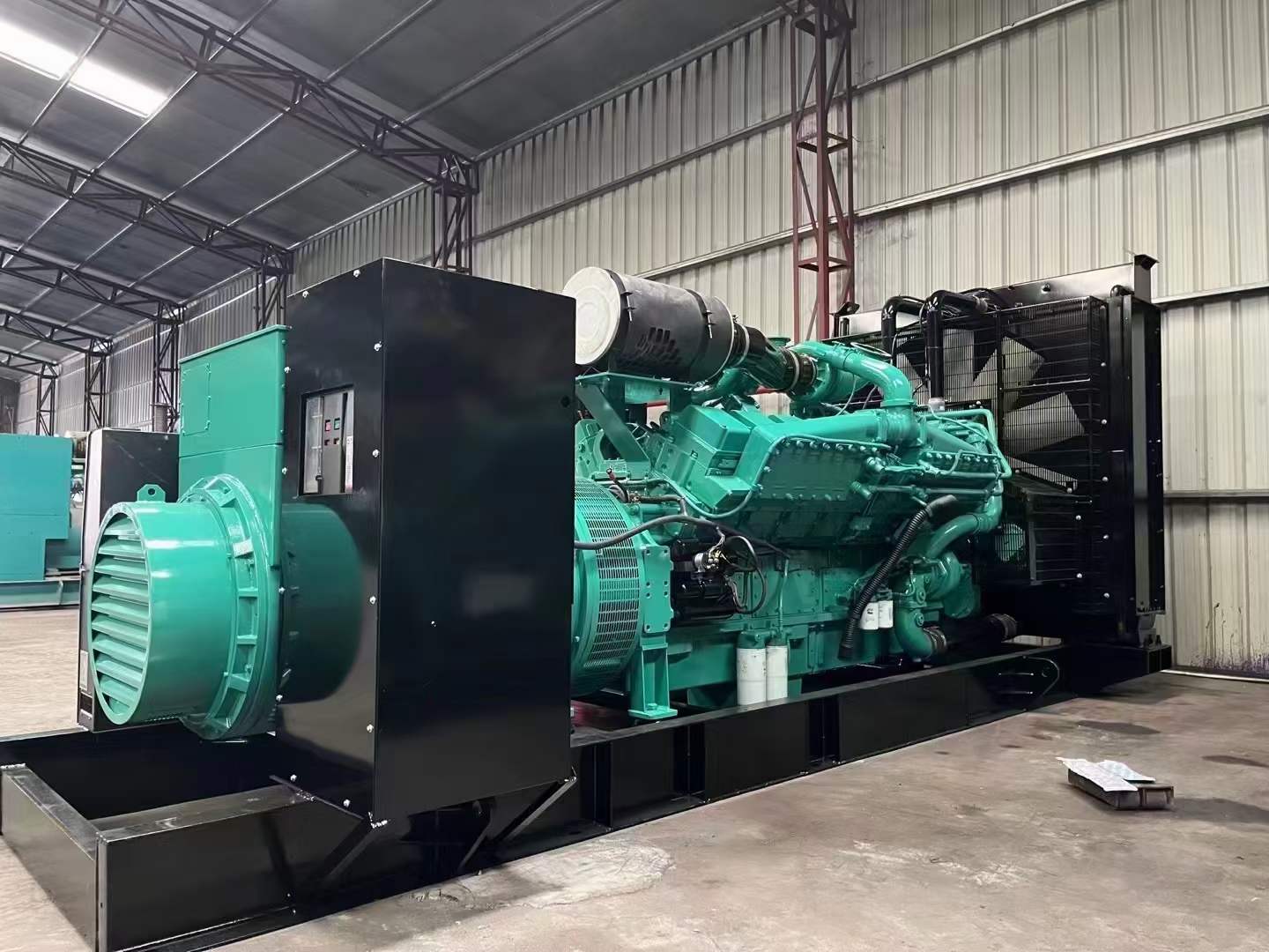 突泉如何降低 800kW 柴油发电机输出电流的波动？