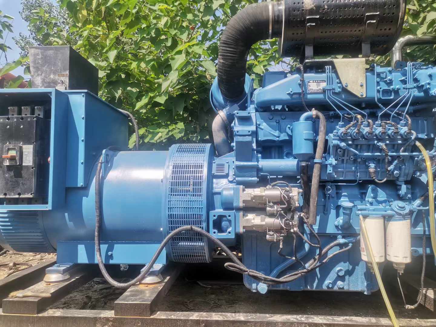 突泉详细说明降低 800kW 柴油发电机输出电流波动的方法
